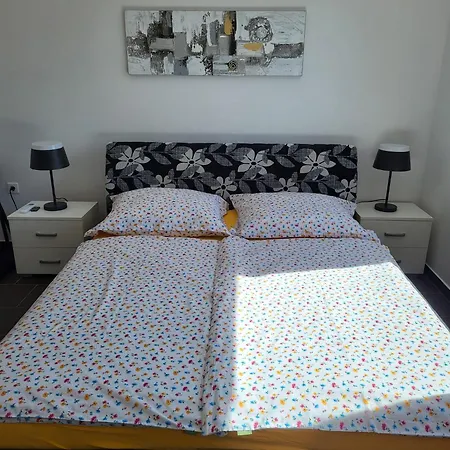 Mali Raj Apartament Medulin